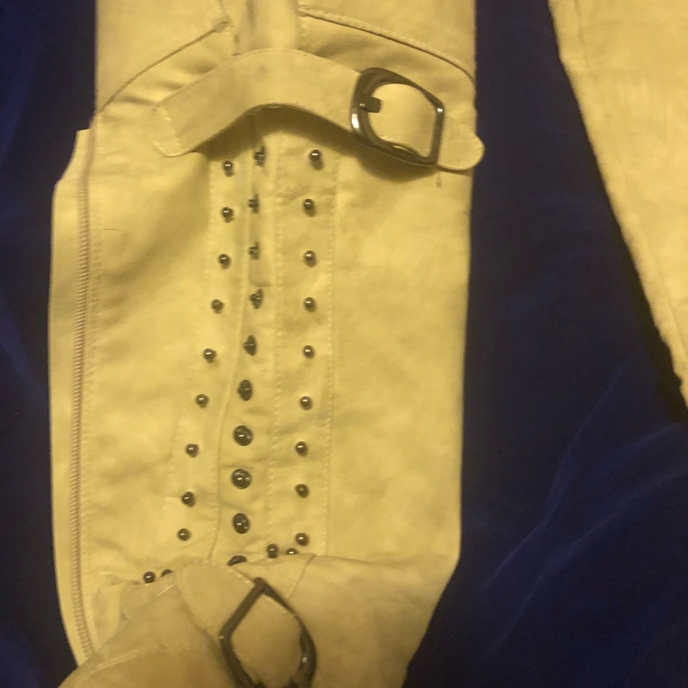 Boots - Picture 2 of 2